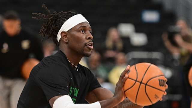 Boston Celtics guard Jrue Holiday (4) 